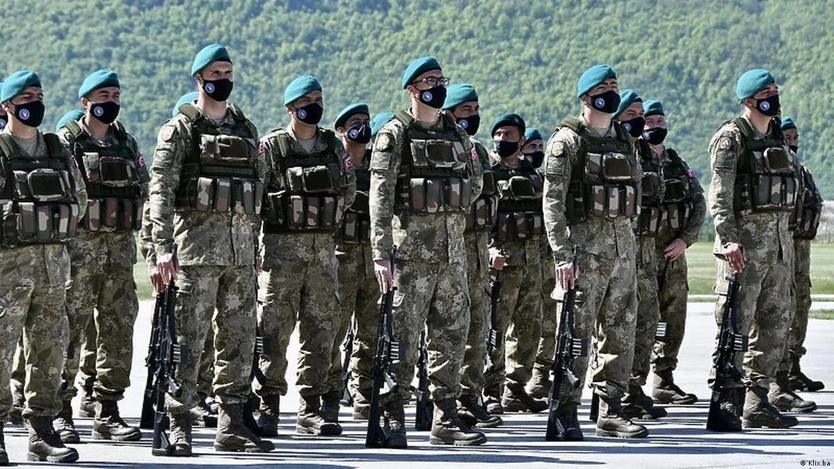 EUFOR razmatra slanje novih snaga u BiH: Naredne sedmice bi moglo doći 400 vojnika iz Rumunije, Mađarske i Italije